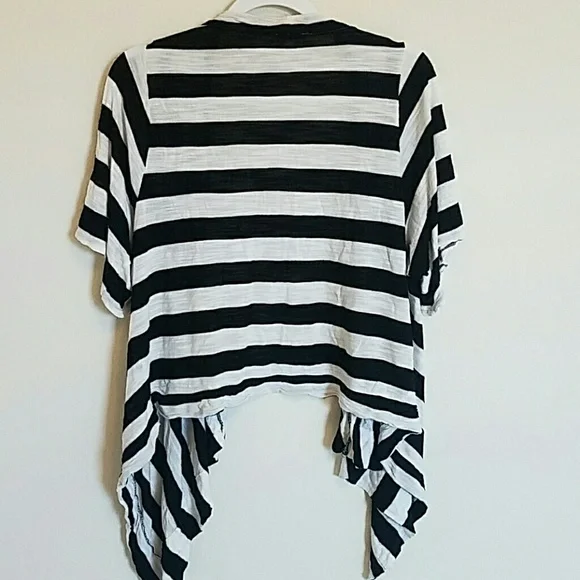 Chico's cardigan size 2 color black and white - Picture 4 of 5